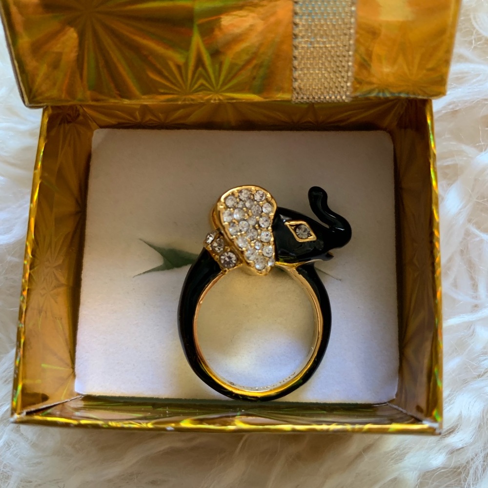 Any Taylor Elephant Ring